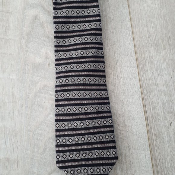 Alexander Julian Necktie 100% Silk - Picture 3 of 3